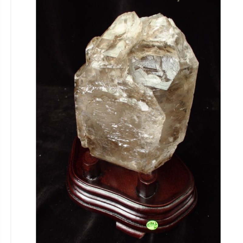 《麥東麥西》鱷魚骨幹水晶~~ 重量:0.932公斤~~