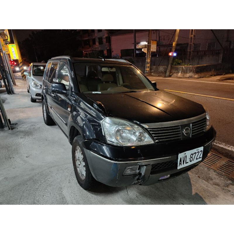 2003 x-trail 2.0 售58000台中大里 0977366449 陳 自售