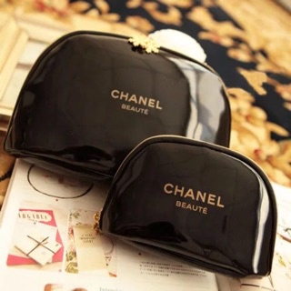 現貨香奈兒Chanel香水專櫃週年贈品化妝包貝殼收納包黑色漆皮女士隨身包可愛雪花拉鍊收納包香奈兒