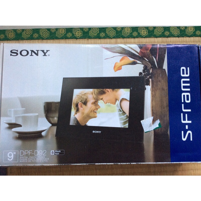 SONY DPF-D92數位相框，9成新，全配，免運費，功能正常，只用過一次可以錄製給你看