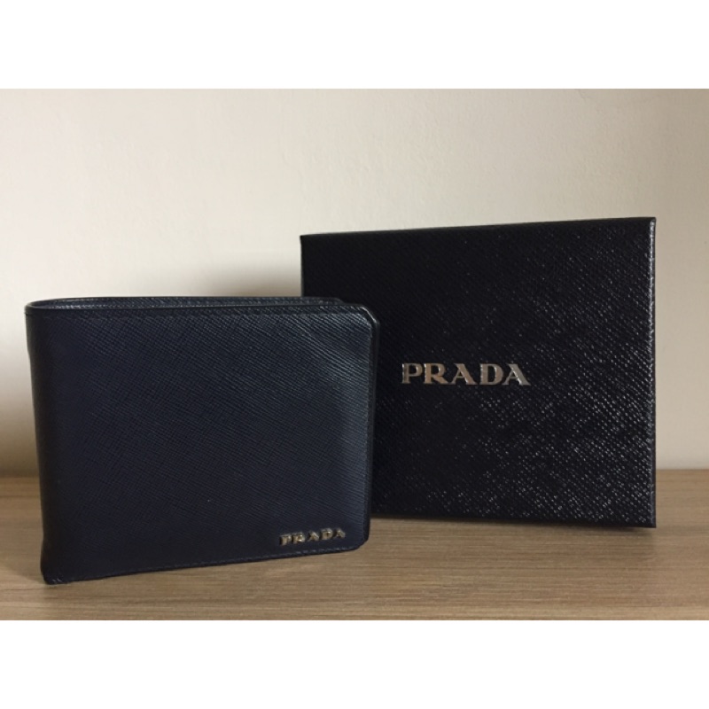Prada 深藍色短夾 附保卡 法國機場購買