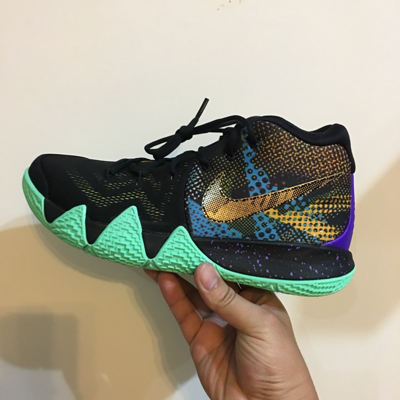 台灣公司貨 NIKE KYRIE 4 mamba ep XDR gcr 實戰好鞋 US 10 最後一雙便宜出售 清庫存