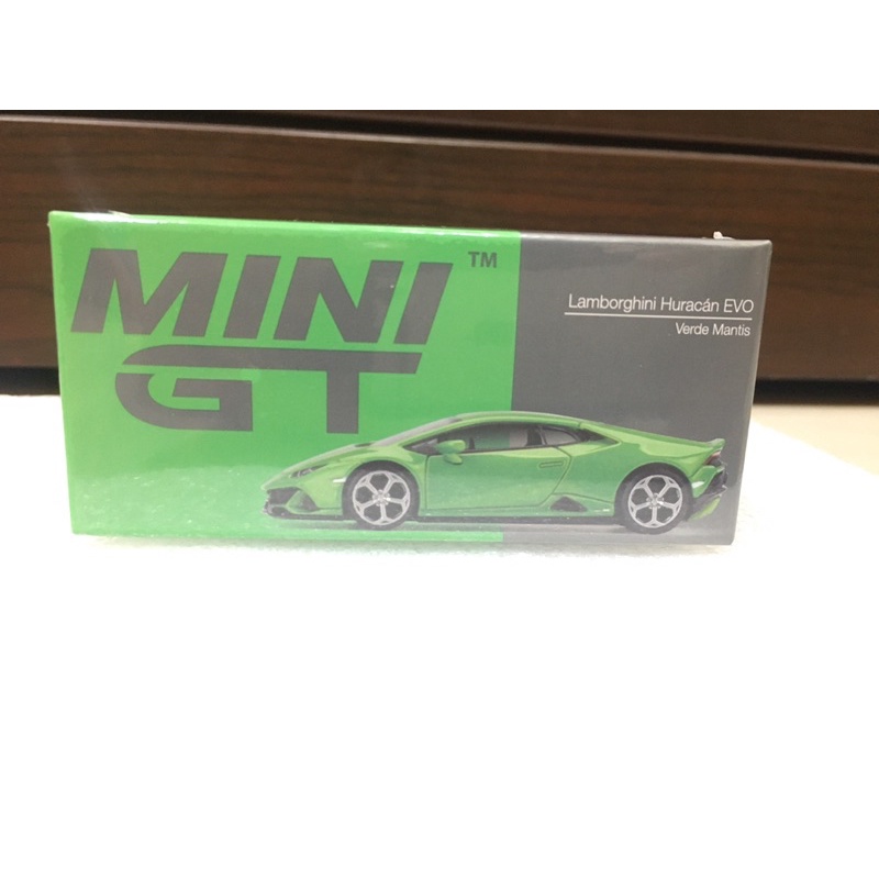 MINI GT 1/64 Lamborghini Huracán EVO No.328 小牛 小綠牛全新未拆 左駕