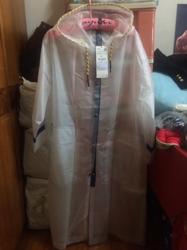 Zara 透明雨衣s M 正品全新5折 蝦皮購物