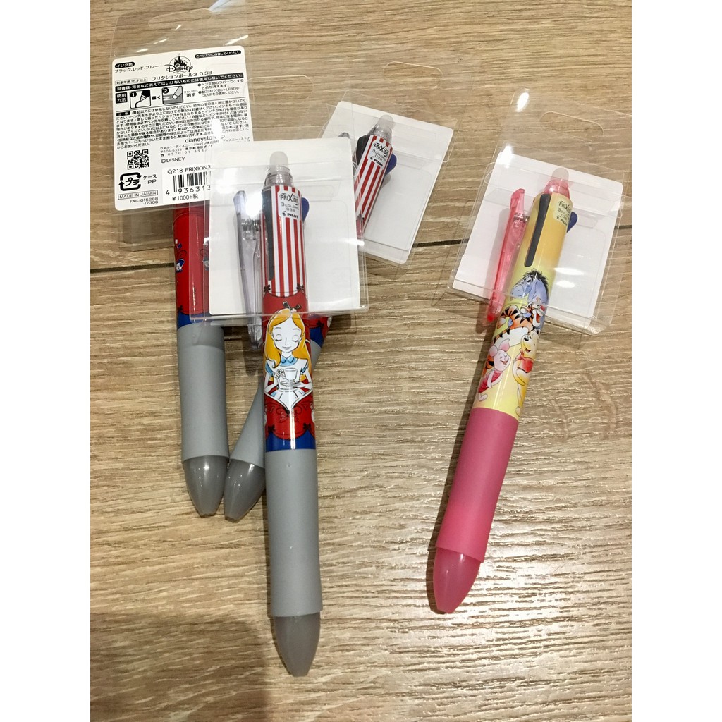 （現貨）Disney 東京迪士尼 日本代購 愛麗絲夢遊仙境 小熊維尼～三色原子筆 擦擦筆
