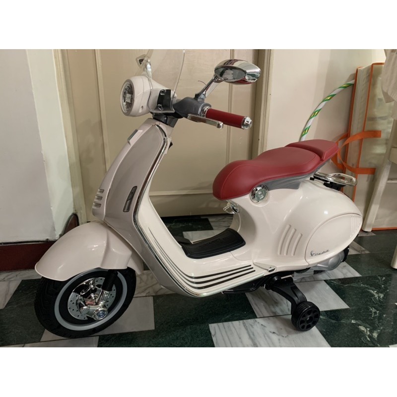 Vespa 偉士牌電動機車 兒童電動玩具車 小孩車