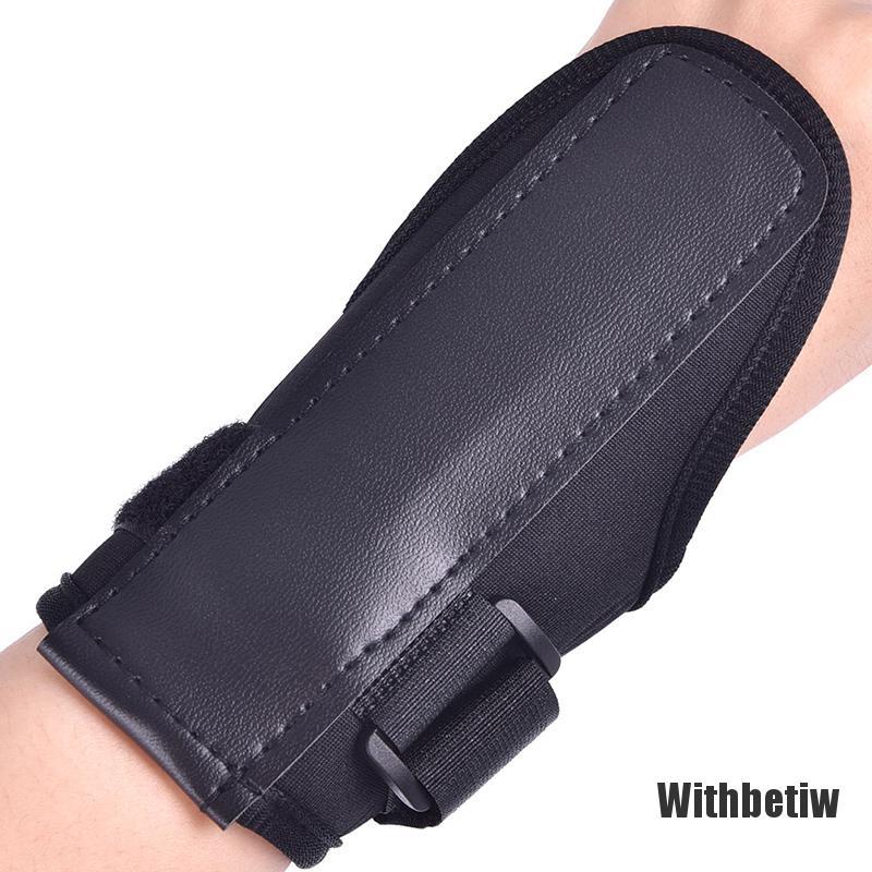 W B 高爾夫手練習矯正鞦韆訓練配件支架手腕矯正器 蝦皮購物