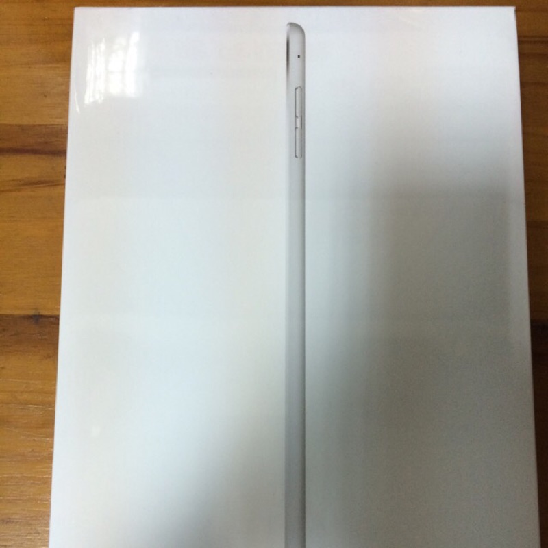 全新未拆封iPad Mini4