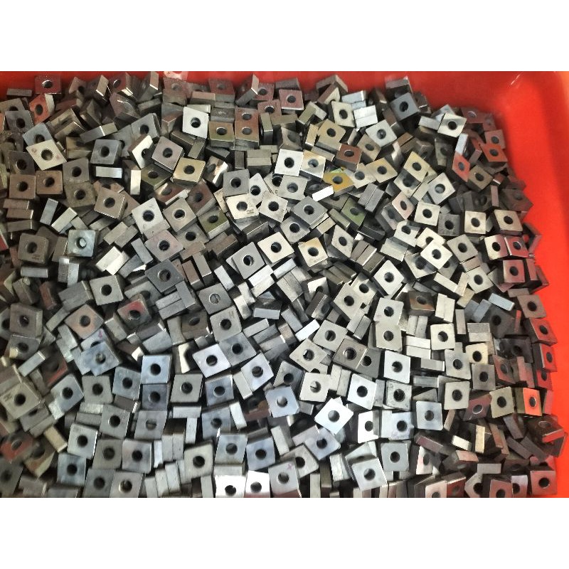進口CBN各種規格PCD各種規格CBN代工研磨CBN刀片住友刀片熱處理車床刀銑床刀片