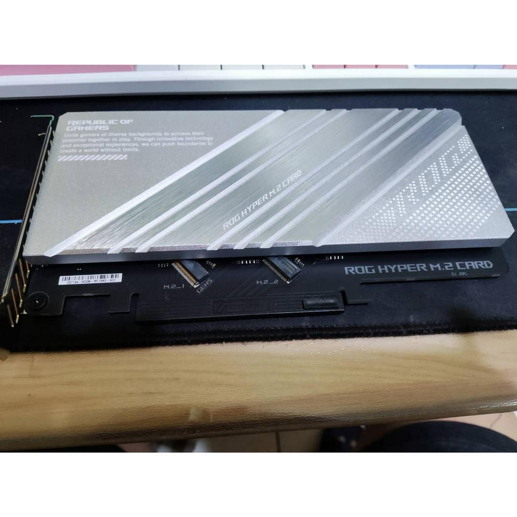 ASUS ROG  PCIe 5.0 NVMe SSD 的 HYPER M.2 卡 專用卡