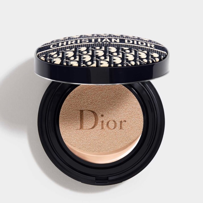 Dior超完美柔霧光氣墊粉餅 經典緹花版
