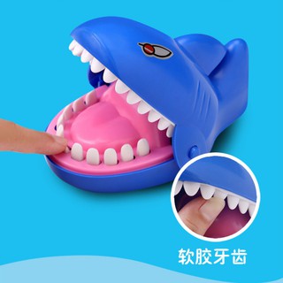 兒童益智玩具 按牙齒大嘴巴咬手指鯊魚玩具 兒童成人整蠱解壓創意遊戲玩具 親子互動遊戲抖音同款【IU貝嬰屋】
