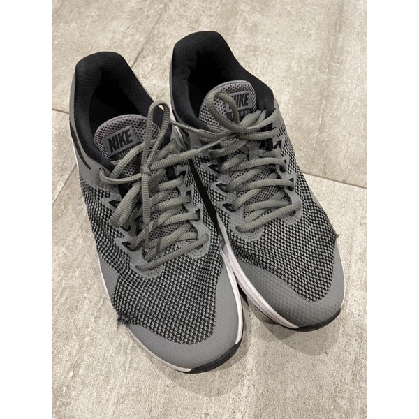二手Nike男球鞋 運動鞋 氣墊 尺寸US9 灰色 有瑕疵破損