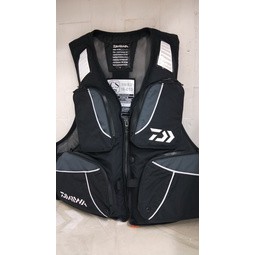 DAIWA. DF6307 L 救生衣（蘆洲港都釣具）