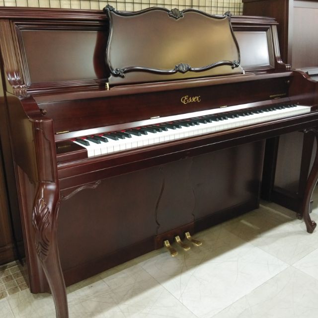 史坦威Steinway家族產品Essex直立鄉村法式116二手鋼琴中古鋼琴