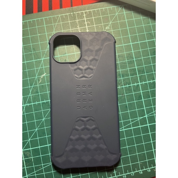 iphone 13 UAG 矽膠保護殼藍（ 二手）（台南可面交）