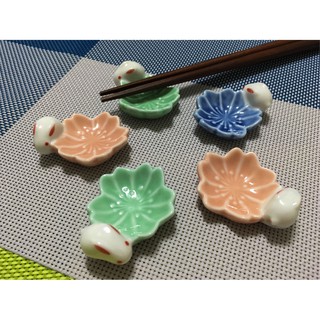 現貨 ✿萌物收集❤ 日式 櫻花 兔子 手工 陶瓷筷子架 筷子架 筷子託 筷枕 筆擱擺件