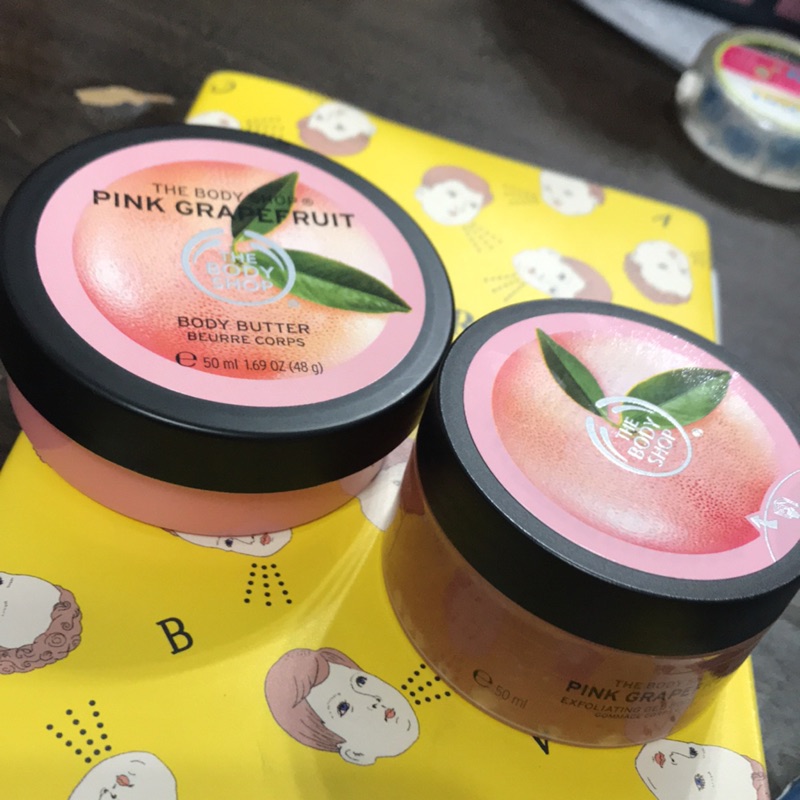 The body shop 美體小舖-粉紅葡萄柚磨砂膏&amp;身體滋養霜