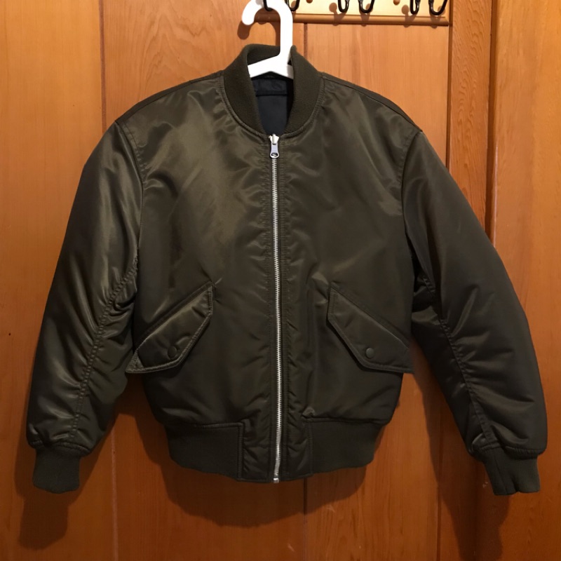 Uniqlo U Ma 1 蝦皮購物