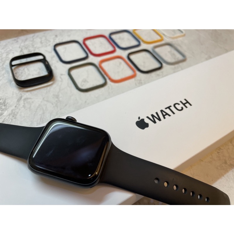 Apple Watch SE 44mm 二手