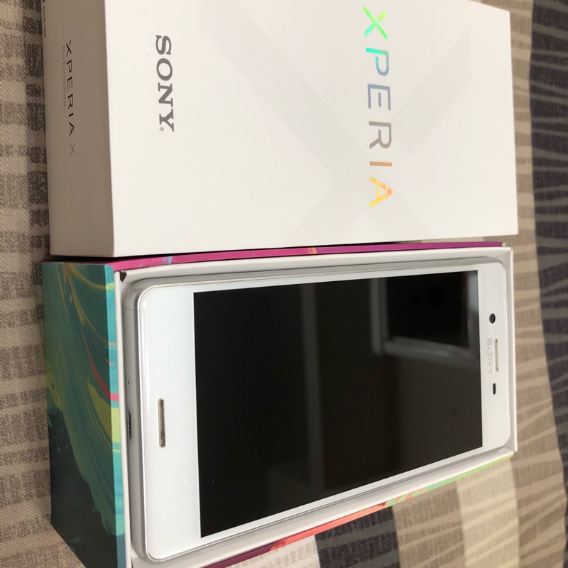 Sony XPERIA XP 64g  白色二手自售