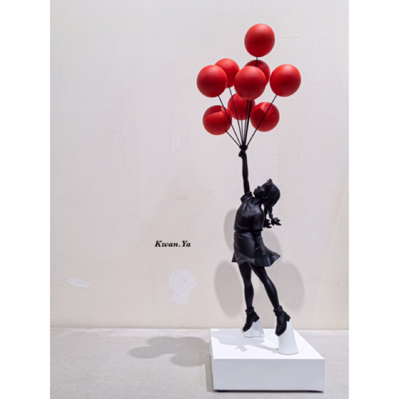 Banksy FlyingBalloonsGirl 氣球女 MedicomToy SYNC 藝術 公仔 kaws 中村萌