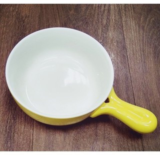 一鑫餐具【單把陶瓷焗烤盤 黃色 14.5公分】
