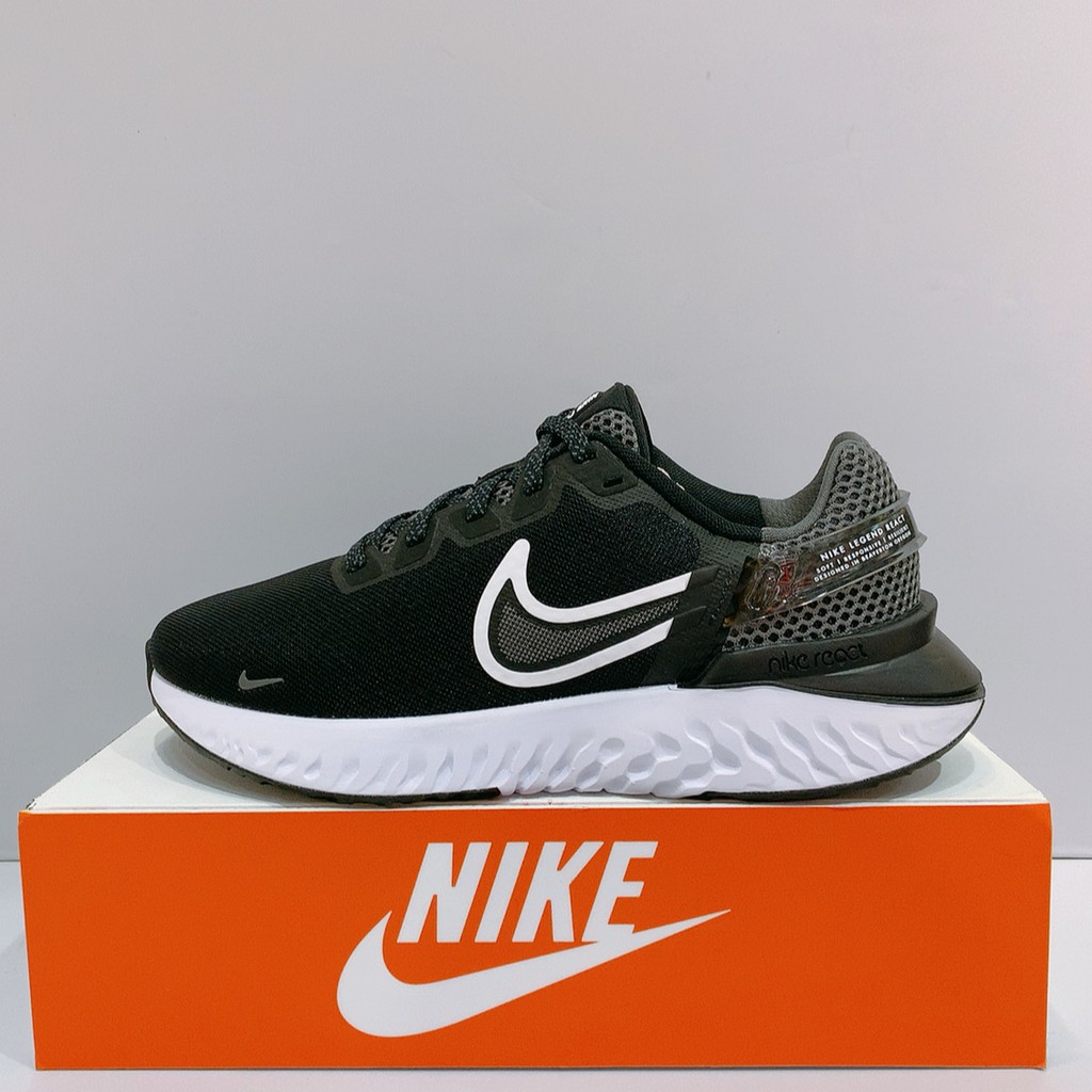 nike legend react 3