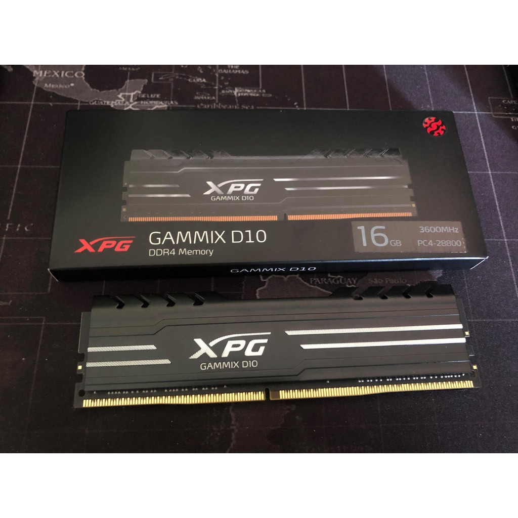 ADATA 威剛 XPG GAMMIX D10 DDR4-3600 16G 桌上型記憶體《黑》