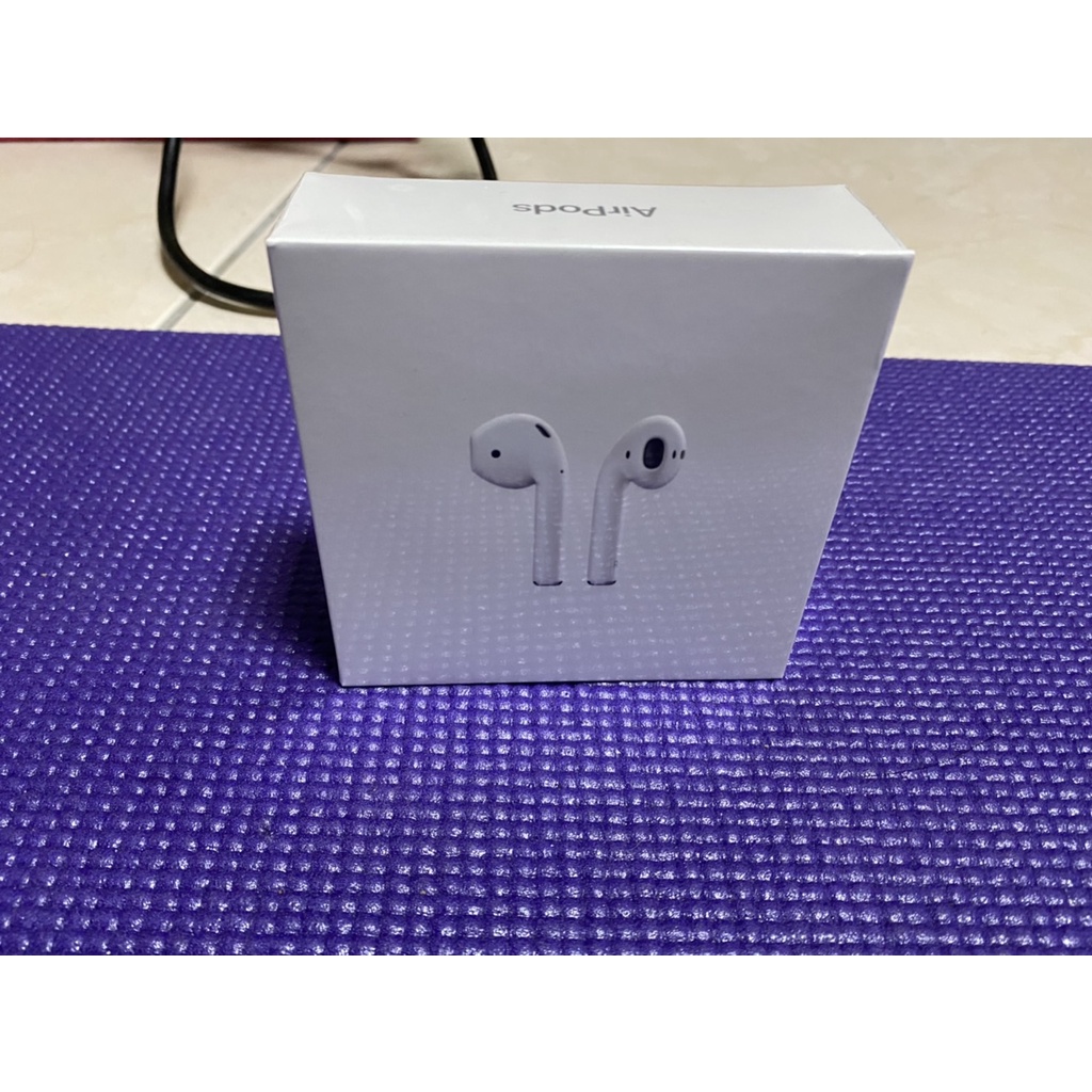 Airpods 2 有線充電版無線藍芽耳機(Apple BTS活動購買的 全新未拆 會附上購買證明)