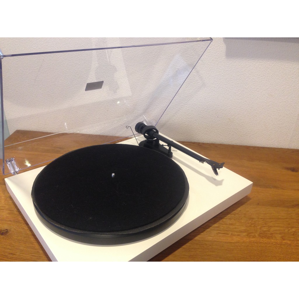 二手 Pro-Ject Debut Carbon 唱盤（含唱頭）