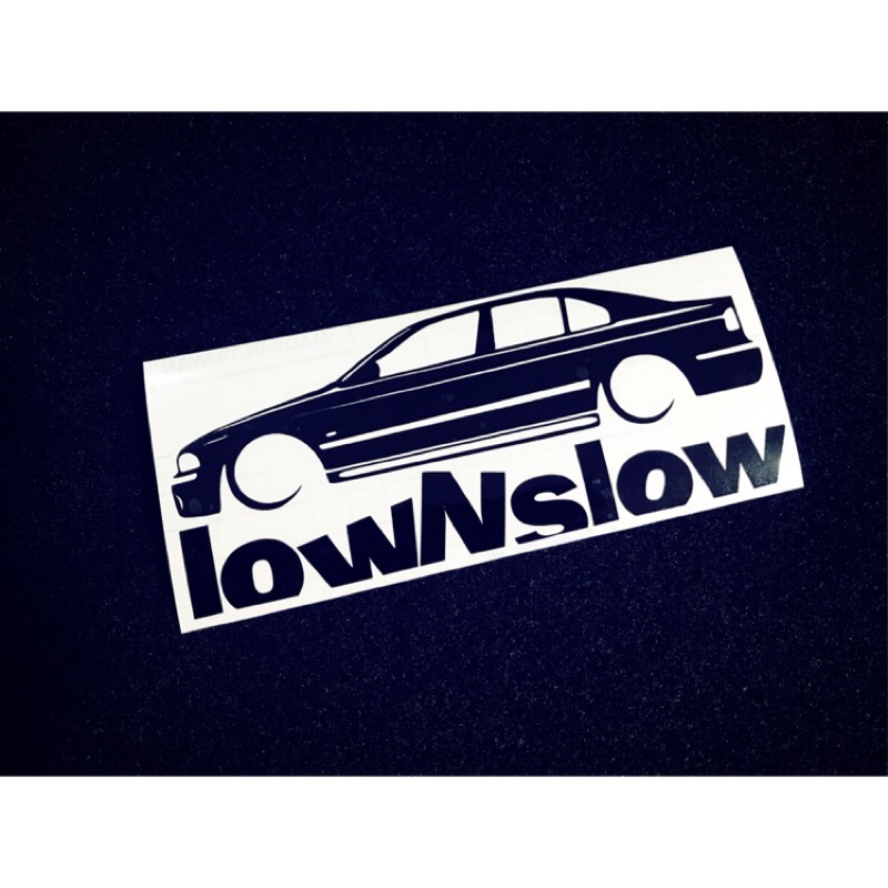 【豆豆彩藝】B34-BMW E39 Low N Slow 簍空防水貼紙 (M-POWER 經典90老車)