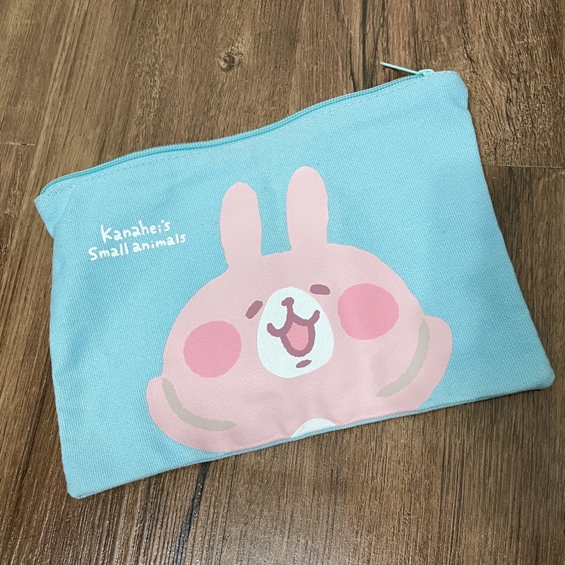 ❤️全新現貨❤️絕版Kanahei卡娜赫拉 粉紅兔兔 助P 大容量收納包 化妝包 旅行袋-水藍