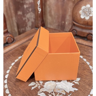 【二手名牌正品紙盒】愛馬仕 Hermès 橘盒 ( 不完美) 手環盒 首品盒 收納盒 硬紙盒 禮物盒