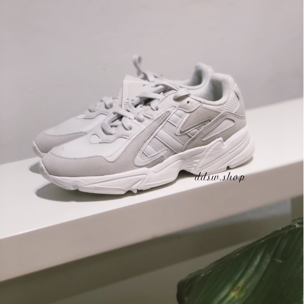 ee7238 adidas