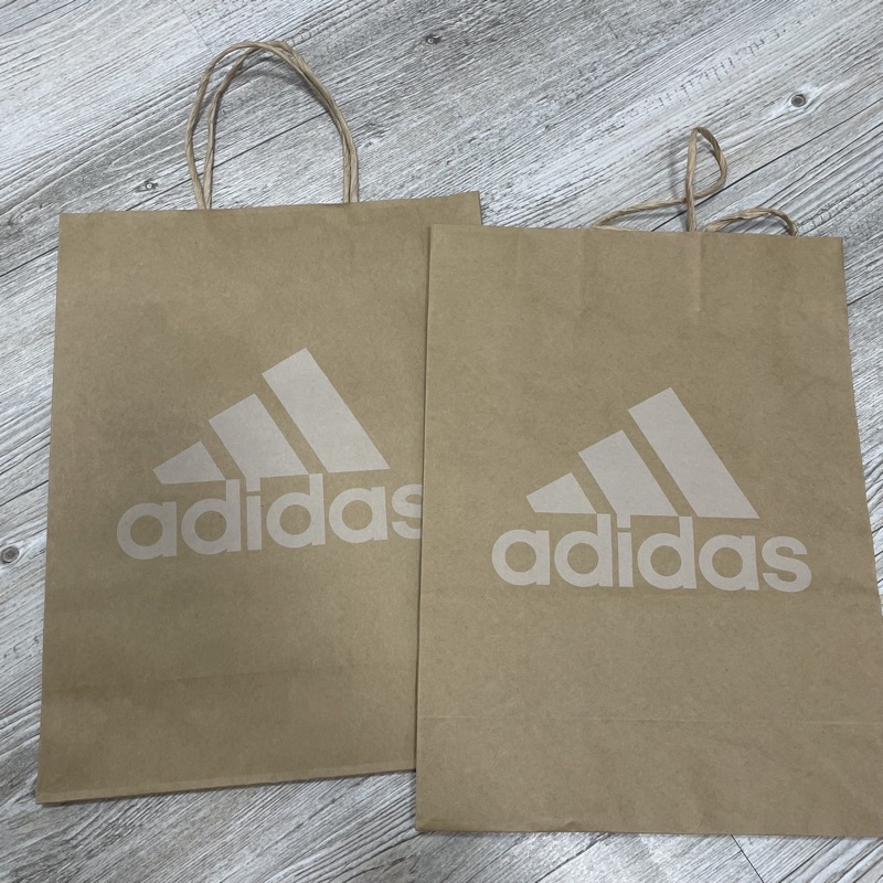 adidas愛迪達品牌紙袋/專櫃購物的紙袋/難免有一些使用痕跡不介意再下單