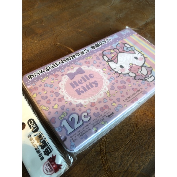 UNI 三菱12色色鉛筆鐵盒裝日本限定款夢幻豹紋hello kitty  蝦皮購物