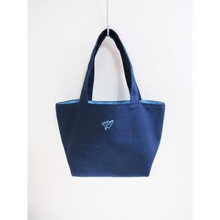 【Hi KIM】手工刺繡✤紙飛機飛高高小提袋 / 便當袋 手提置物袋 萬用收納袋 隨身手提雜物包 外出輕便包 深藍