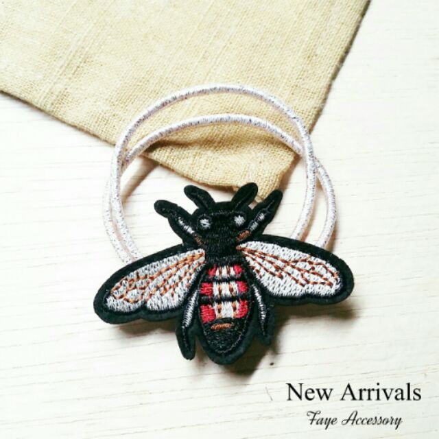 🌼Faye.飾品🌼 韓國空運🌿【預購】Gucci刺繡蜜蜂髮束  實物實拍_古馳 圖騰刺繡 民族風 髮飾 gucci