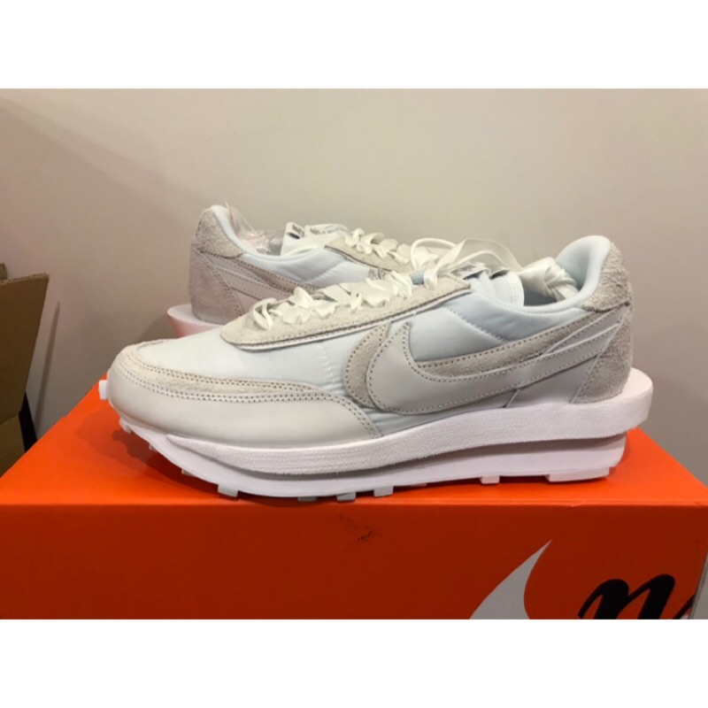 white sacai nike