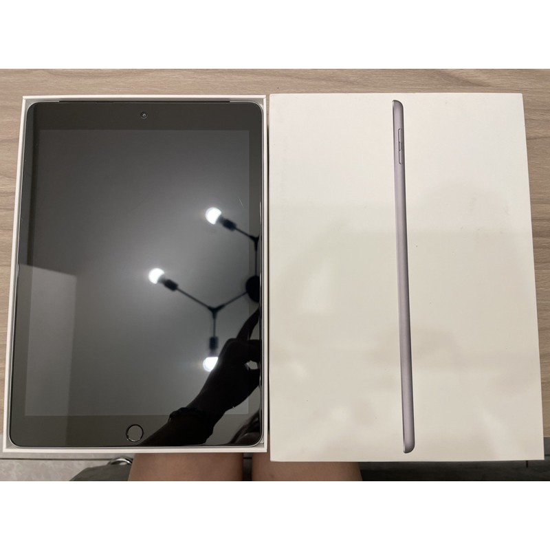 二手 Apple iPad 6 (6代)Air2 A1954 銀9.7吋 WiFi 128G