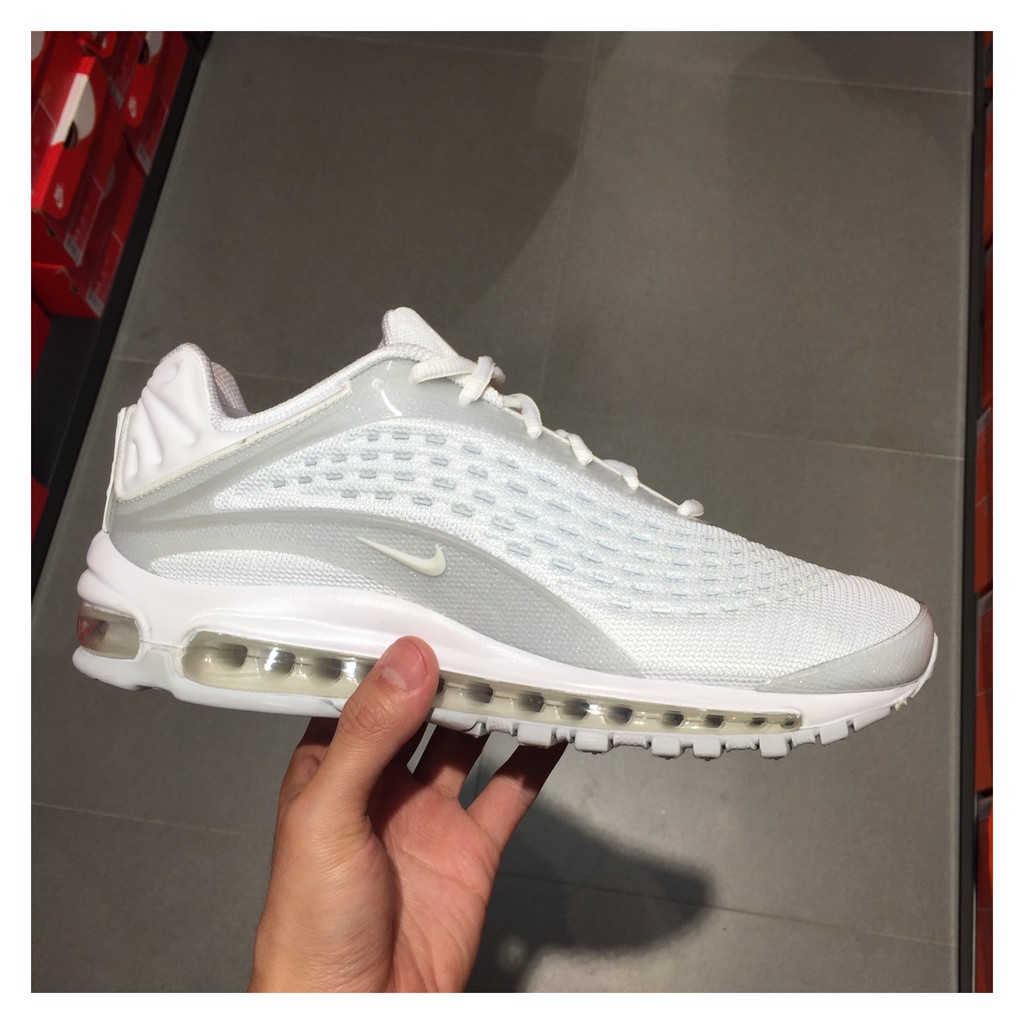 nike am deluxe