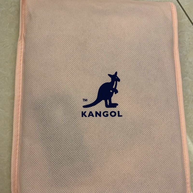 全新 kangol絲巾 附贈化妝包