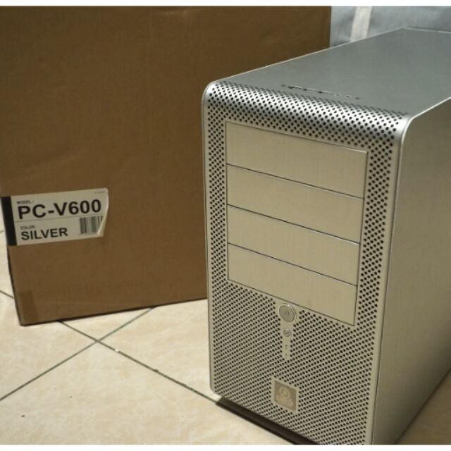 LIAN LI 聯力  PC-V600 銀