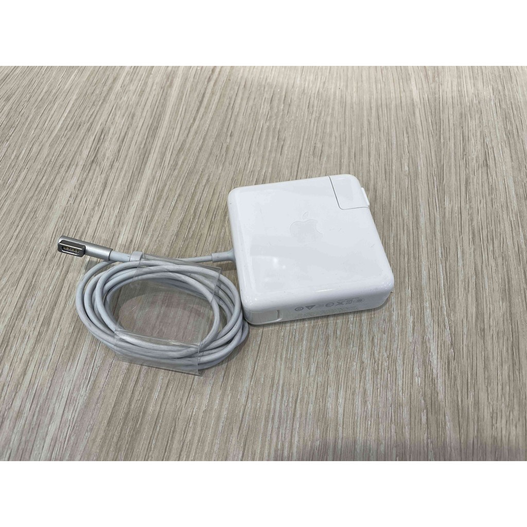 原廠二手 Apple MagSafe1 電源供應器 85W Macbook Pro 15" 專用 只要900 !!!