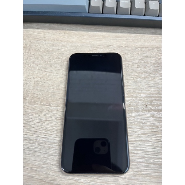iPhone xs 256g face id故障、前鏡頭附近螢幕無法觸控（顯示沒有問題）、背板破裂（不影響鏡頭使用）