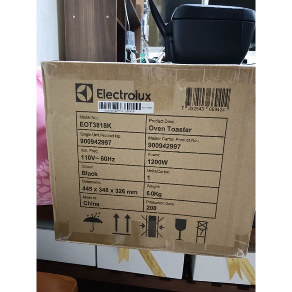 全新 Electrolux 伊萊克斯 烤箱1.5升 OT3818K  (日立冷氣贈品 介意者請勿下標)