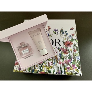 Miss Dior 女性香水 香氛禮盒 交換禮物 花漾迪奧香氛禮盒 JOY香氛 J’adore 香氛幸運星吊飾