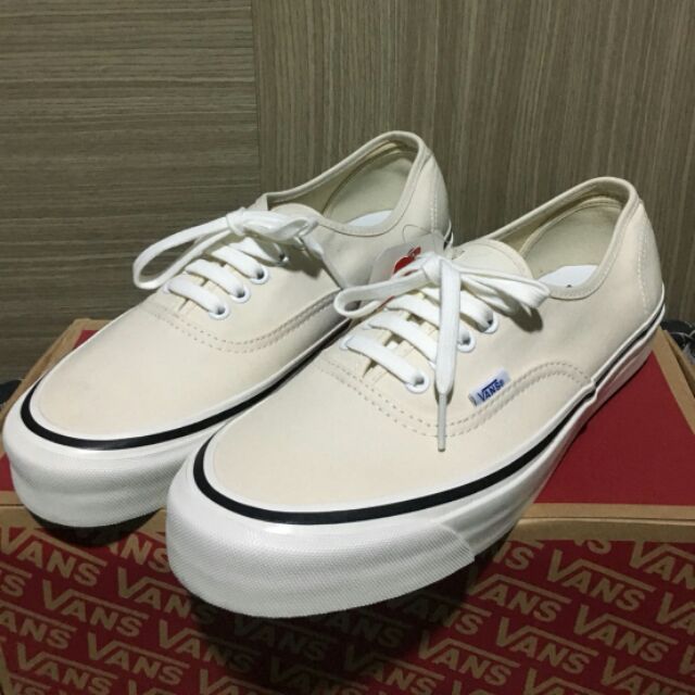 vans authentic 44
