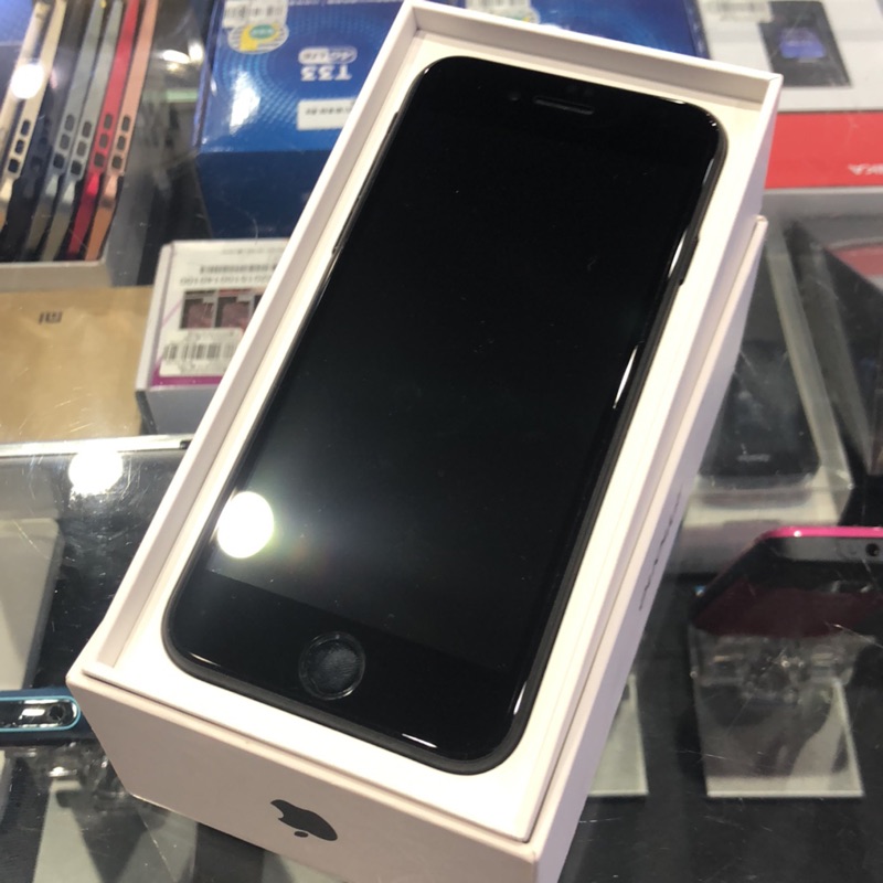 無卡分期月繳1000元～Apple iPhone 7+/128g 黑 配件全新～ㄧ手機超漂亮